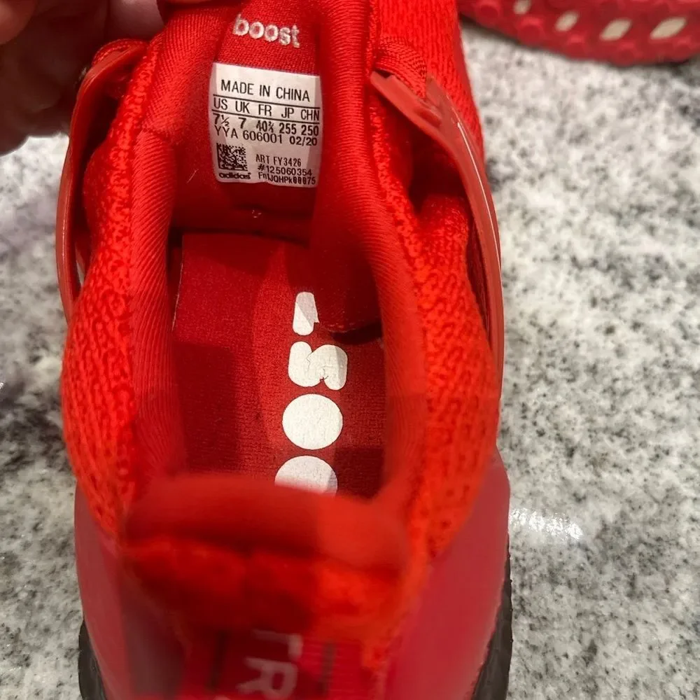 Adidas Boost RED Montréal Size 7.5 Men's‎